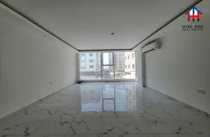 Apartment - 3 Bedrooms - 3 Bathrooms for rent in Hidd - Muharraq Governorate