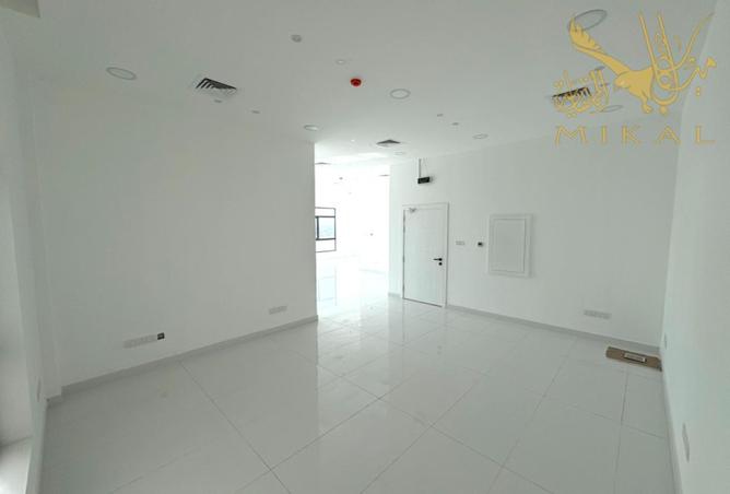 989571 - Property Main Image