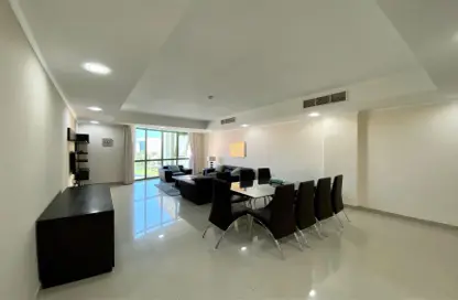 Apartment - 2 Bedrooms - 3 Bathrooms for rent in Seef - Capital Governorate