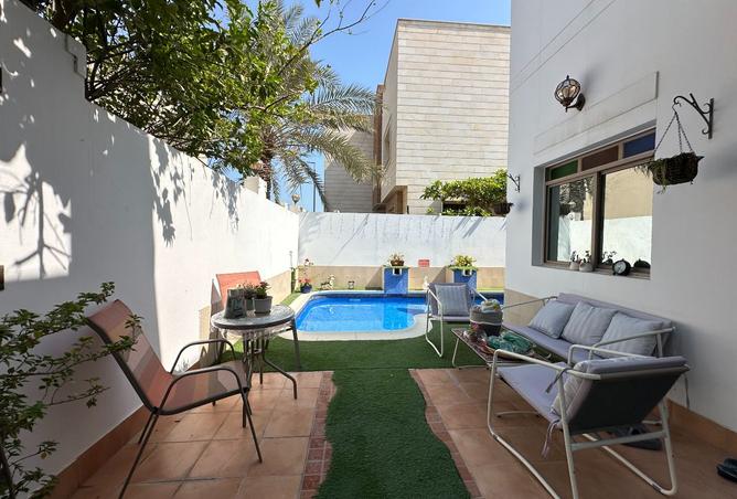 965793 - Property Main Image