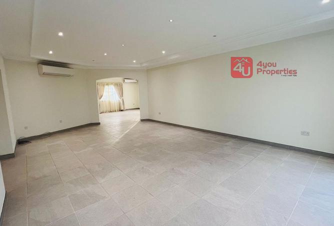 973923 - Property Image 3