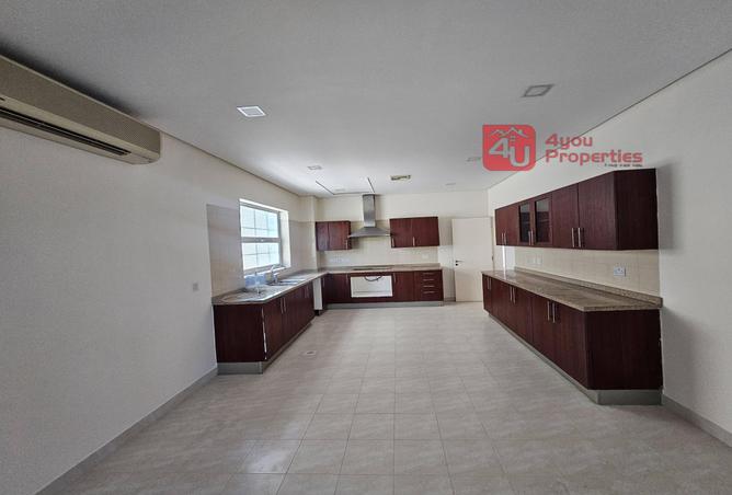 966495 - Property Image 3