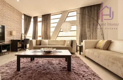 Apartment - 2 Bedrooms - 2 Bathrooms for rent in Al Juffair - Capital Governorate