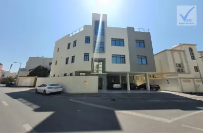 Apartment - 2 Bedrooms - 1 Bathroom for rent in Karbabad - Manama - Capital Governorate