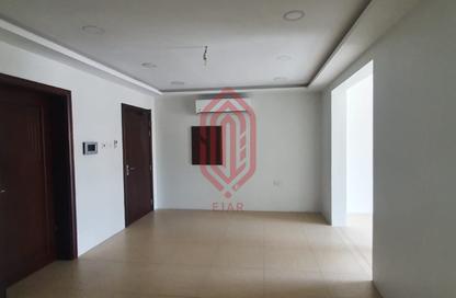 Apartment - 3 Bedrooms - 2 Bathrooms for rent in Jeblat Hebshi - Northern Governorate