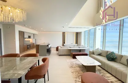 Duplex - 3 Bedrooms - 5 Bathrooms for rent in Seef - Capital Governorate