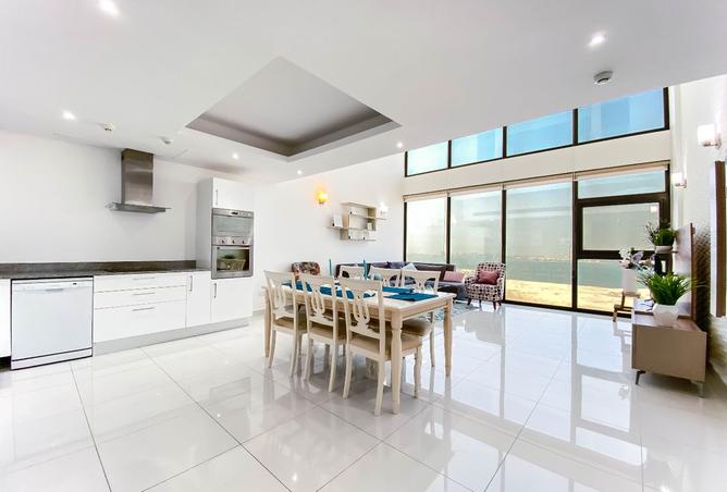 991811 - Property Image 2