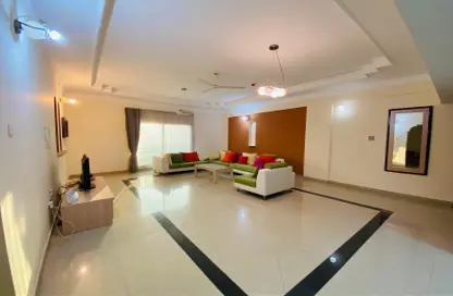 Apartment - 3 Bedrooms - 3 Bathrooms for rent in Al Juffair - Capital Governorate Apartment - 3 Bedrooms - 3 Bathrooms for rent in Al Juffair - Capital Governorate