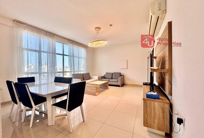 952815 - Property Image 2