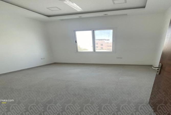 952827 - Property Image 3