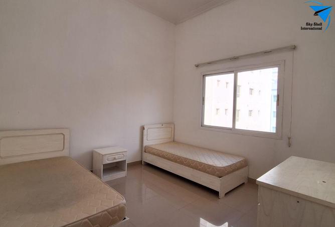 958043 - Property Image 3