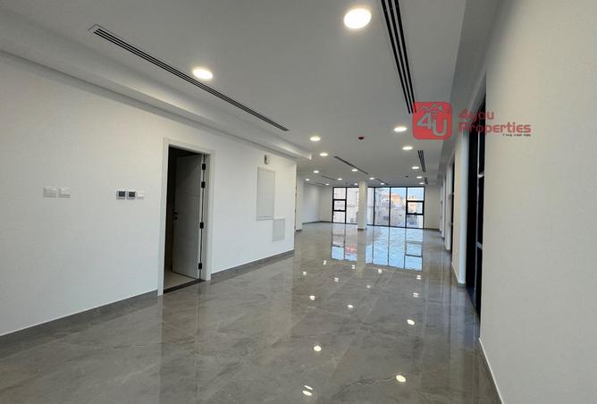 980663 - Property Image 2