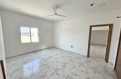 Whole Building - 2 Bedrooms - 2 Bathrooms for sale in Tubli - Central Governorate