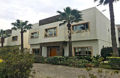 Villa - 5 Bedrooms - 5 Bathrooms for rent in Janabiya - Northern Governorate