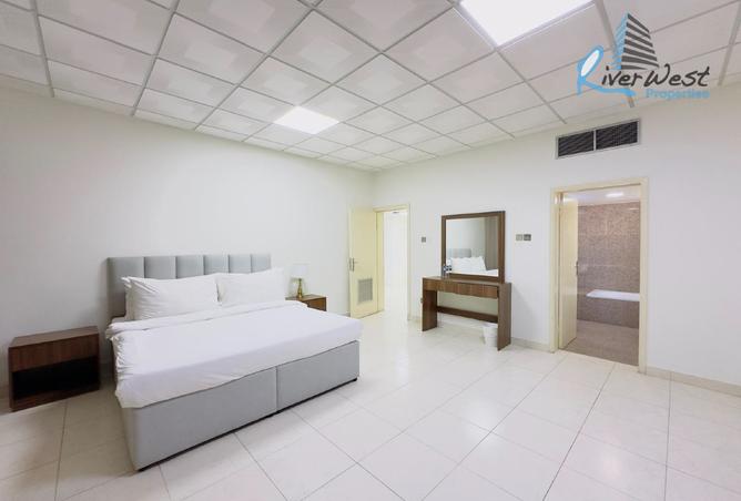 963277 - Property Image 3