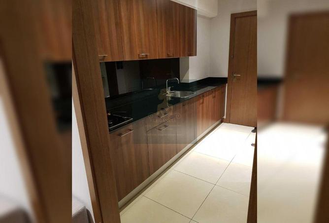 985176 - Property Image 3