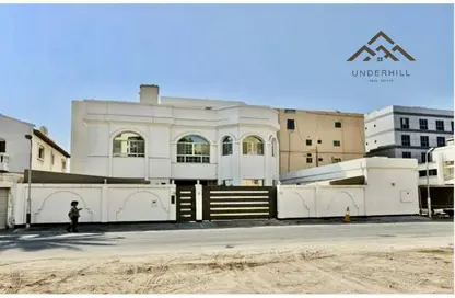 Outdoor Building image for: Villa - 5 Bedrooms - 7 Bathrooms for sale in Zinj - Manama - Capital Governorate, Image 1