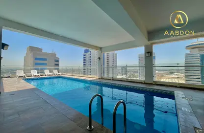 Apartment - 2 Bedrooms - 2 Bathrooms for rent in Sanabis - Manama - Capital Governorate