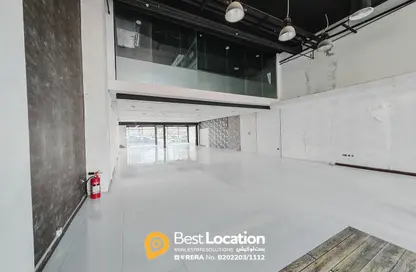Show Room - Studio - 4 Bathrooms for rent in Seef - Capital Governorate