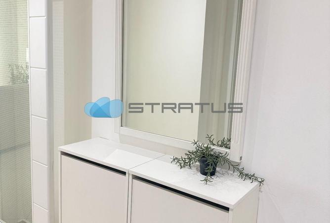 961411 - Property Image 3