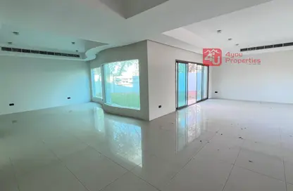 Villa - 5 Bedrooms - 5 Bathrooms for rent in Saar - Northern Governorate