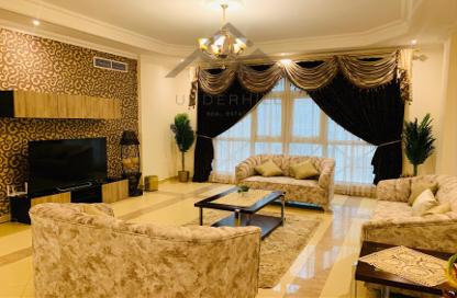 Apartment - 3 Bedrooms - 3 Bathrooms for sale in Al Juffair - Capital Governorate
