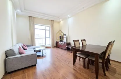 Apartment - 2 Bedrooms - 3 Bathrooms for rent in Um Al Hasam - Manama - Capital Governorate