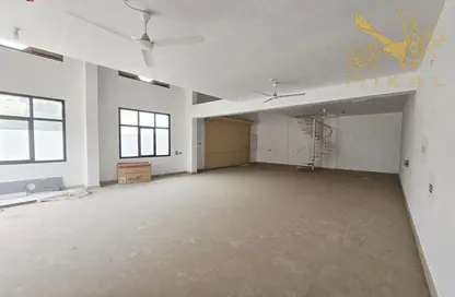 مستودع - استوديو - 2 حمامات للايجار في سلماباد - المحافظة الوسطى