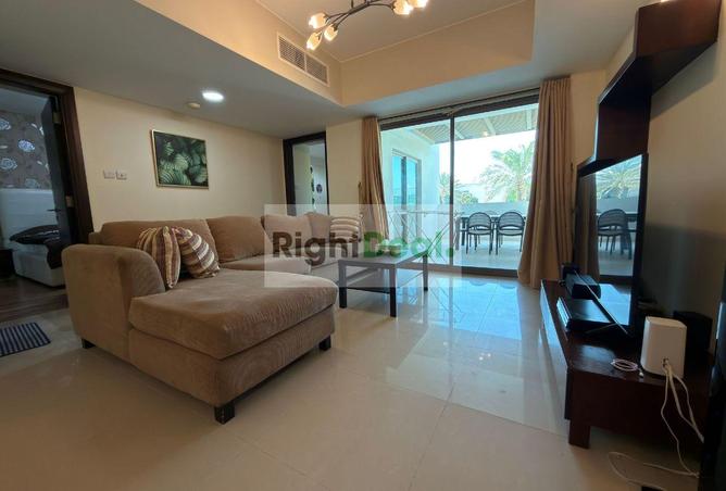 987205 - Property Main Image