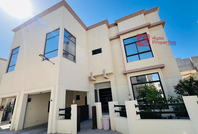 962395 - Property Image 2