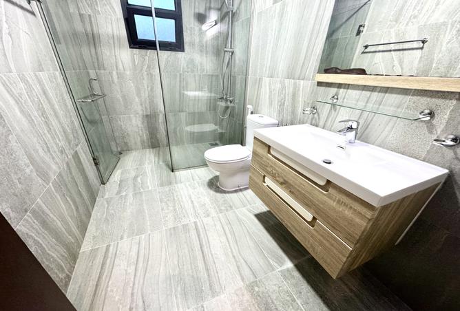 982508 - Property Image 3