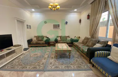 فيلا - 4 غرف نوم - 5 حمامات للايجار في قلالي - المحرق