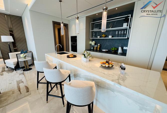 915607 - Property Image 3