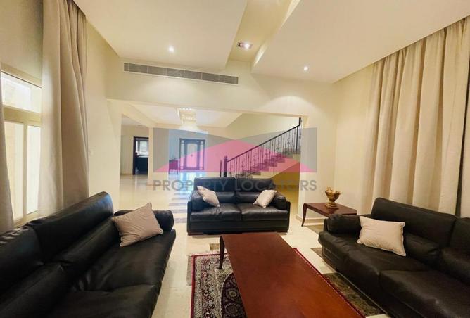948453 - Property Image 2