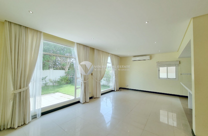 Townhouse - 2 Bedrooms - 3 Bathrooms for rent in Riffa Views - Riffa - Southern Governorate