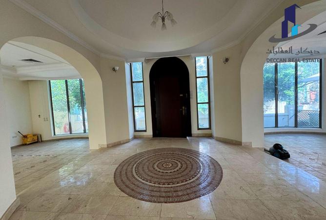 968553 - Property Image 2