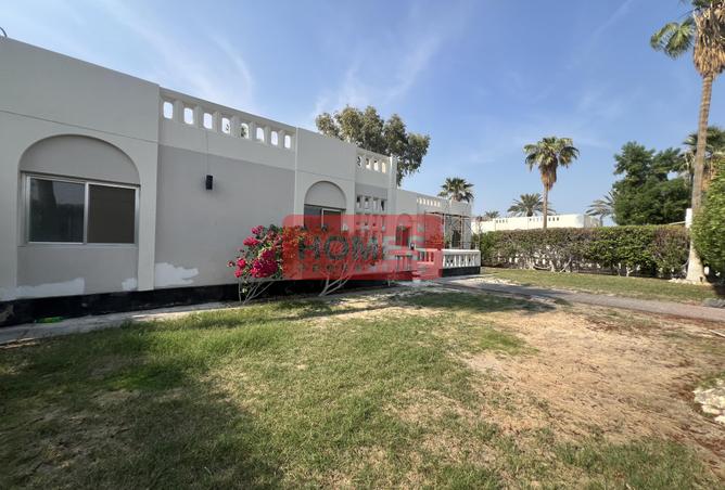 972241 - Property Image 2