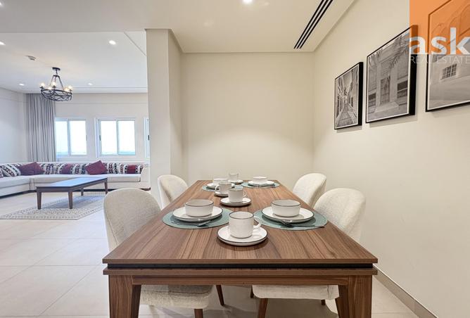 952910 - Property Image 2
