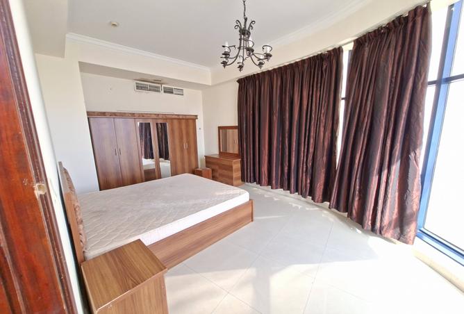 992225 - Property Image 3