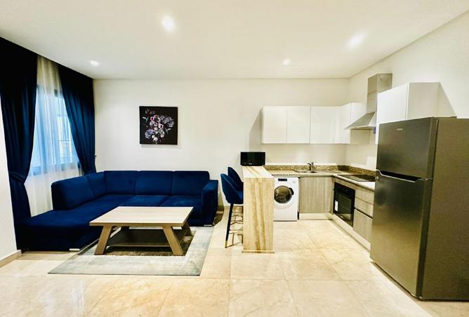 989563 - Property Image 3