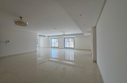 Apartment - 3 Bedrooms - 4 Bathrooms for sale in Hidd - Muharraq Governorate