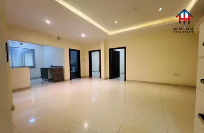 Empty Room image for: Apartment - 3 Bedrooms - 2 Bathrooms for rent in Tubli - Central Governorate, Image 1