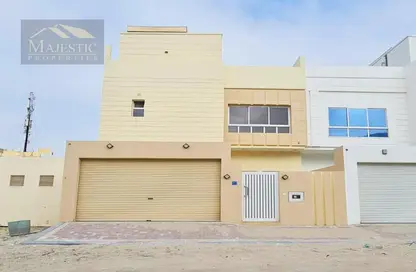 Villa - 4 Bedrooms - 5 Bathrooms for sale in Bani Jamra - Northern Governorate