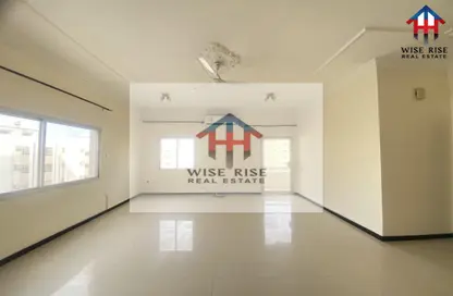 Apartment - 2 Bedrooms - 2 Bathrooms for rent in Mahooz - Manama - Capital Governorate