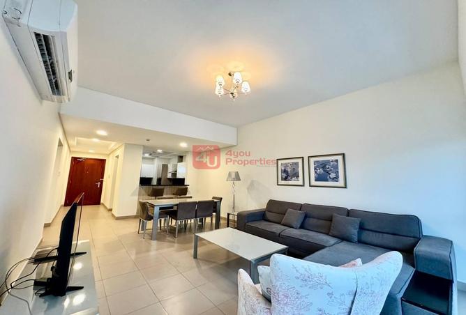 954310 - Property Image 2