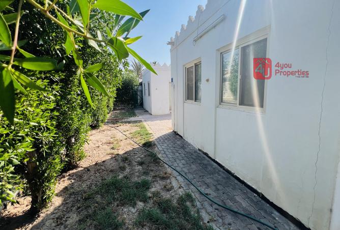 983553 - Property Main Image