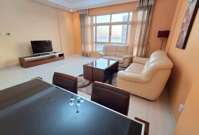 952235 - Property Image 2