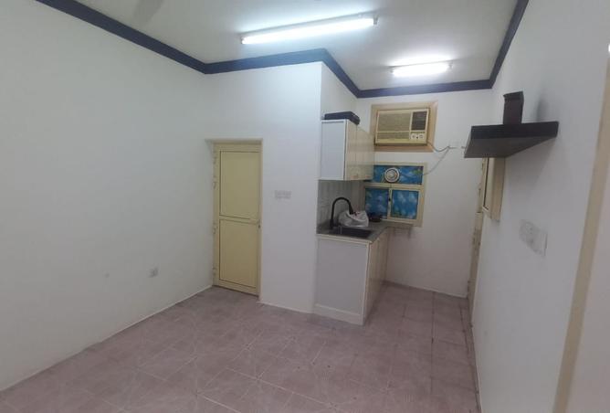 975678 - Property Image 2