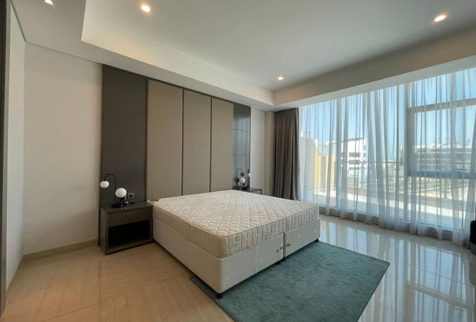 952447 - Property Image 2