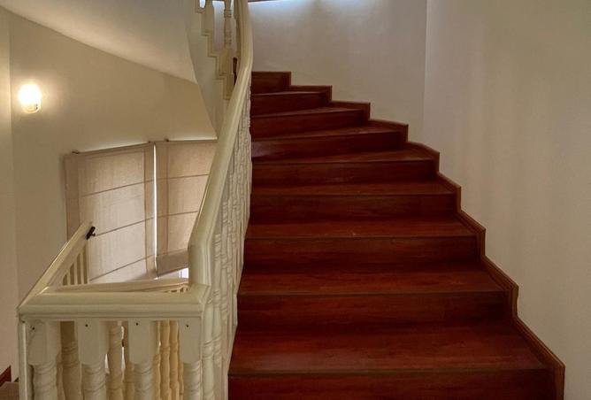 983120 - Property Image 3